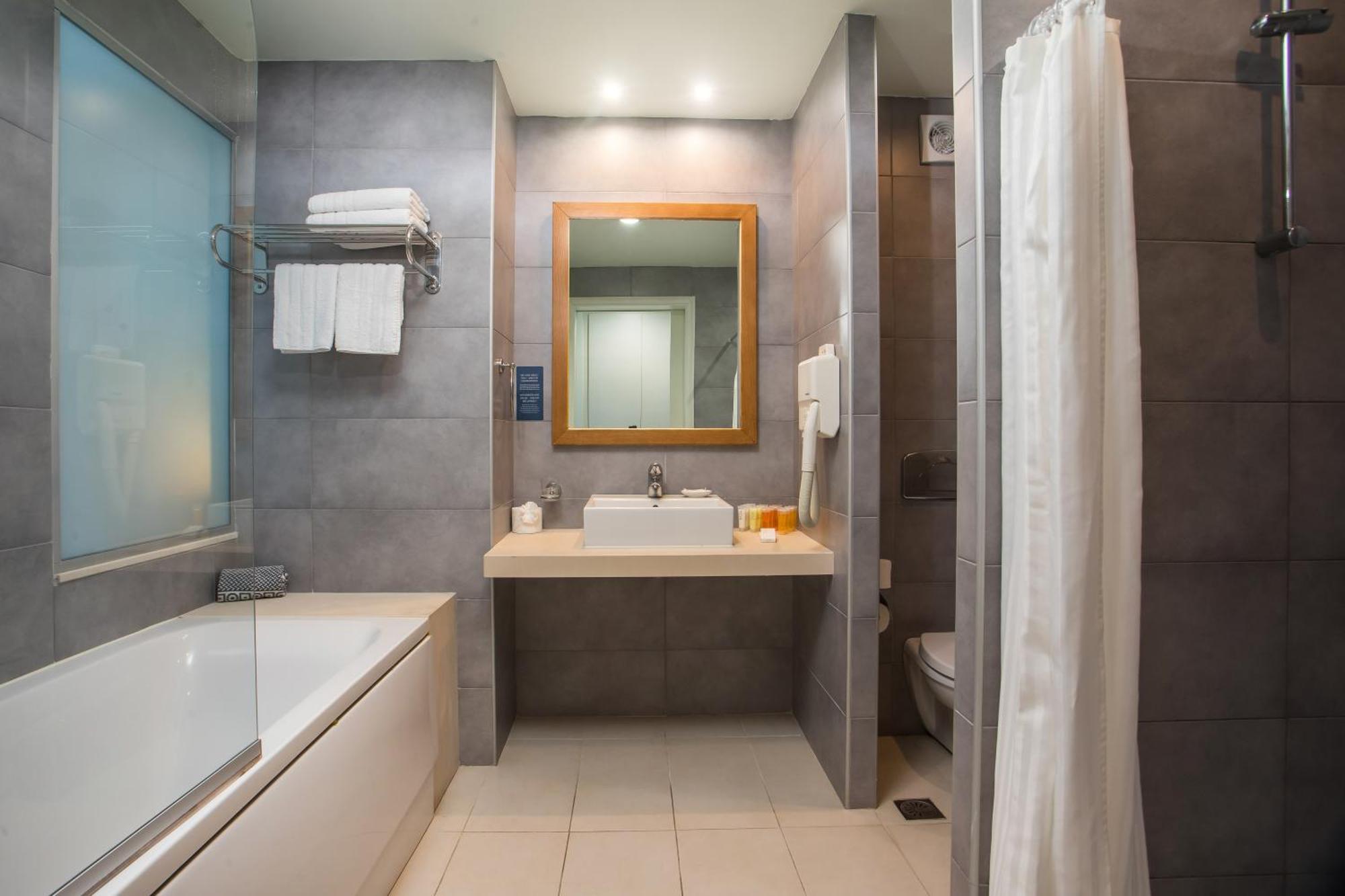 Junior Suite mit Poolblick